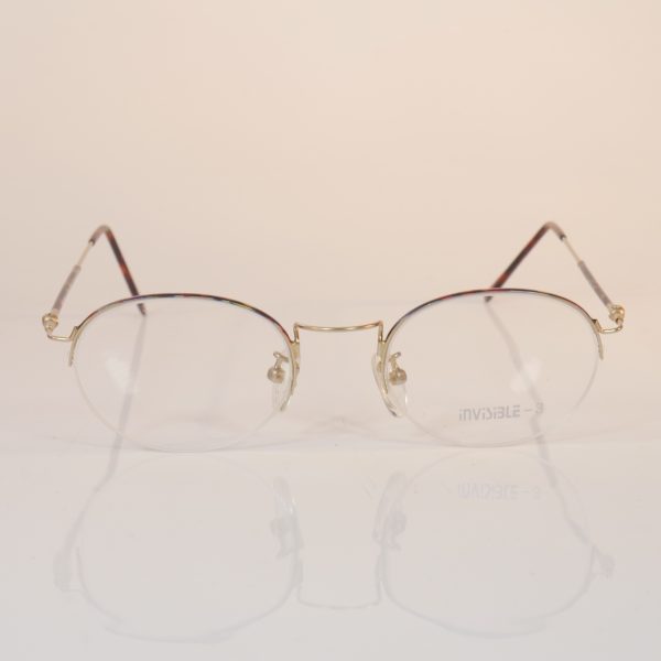 Invisible 03 - Image 6