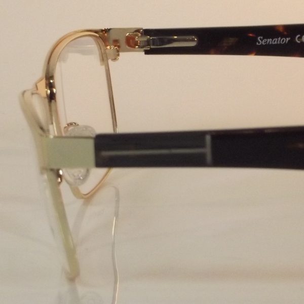 Senator 220 - Image 3