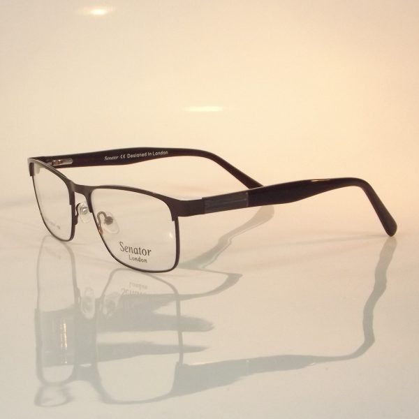Senator 220 - Image 4