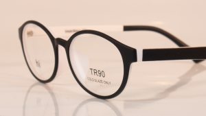 Hi 20 | Black/White | Side | Faversham Optical