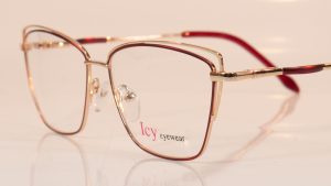 Icy 814 | C1 Red | Side | Faversham Optical
