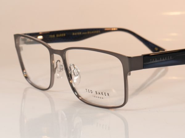 Ted-Baker-Fisher-gun