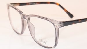 Visage 4701