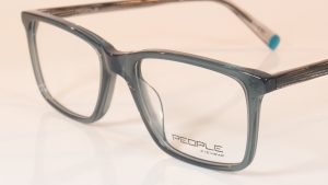 People PE5886