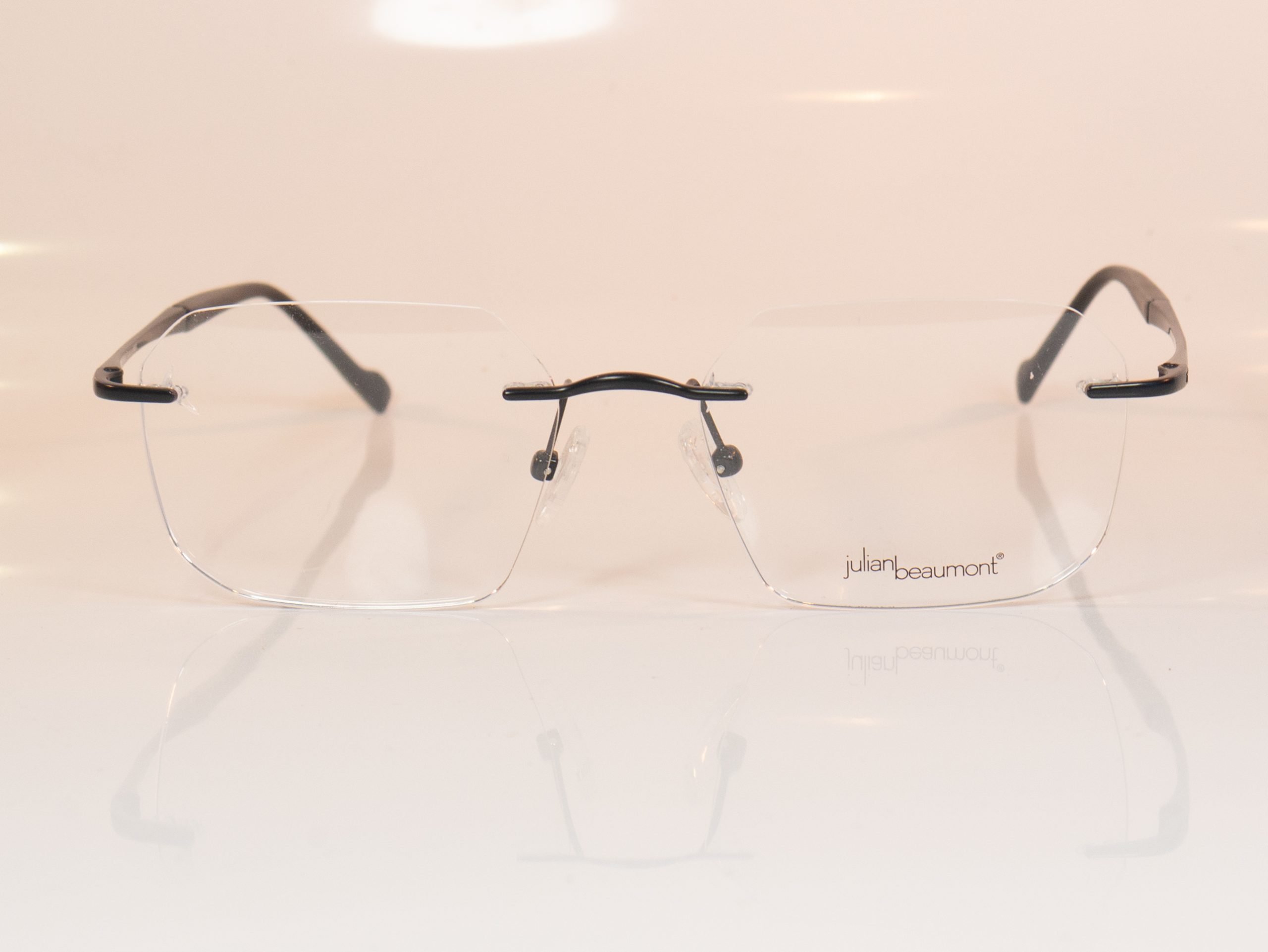 Julian Beaumont 910 - Image 2