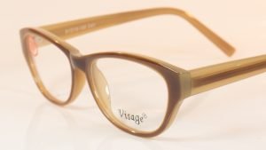 Visage 425