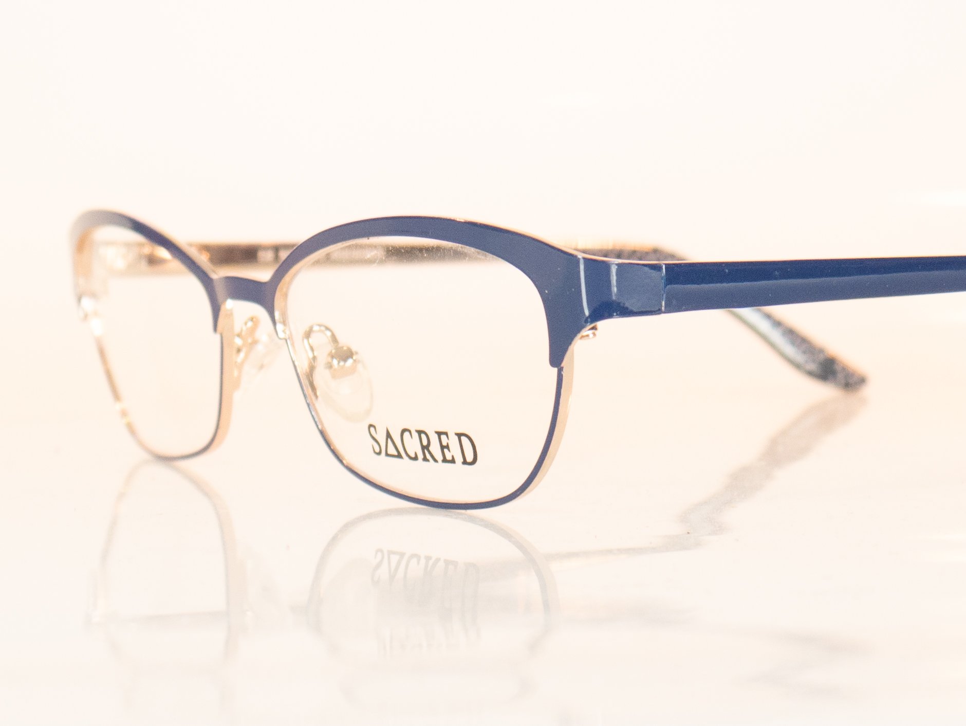 Sacred SP006